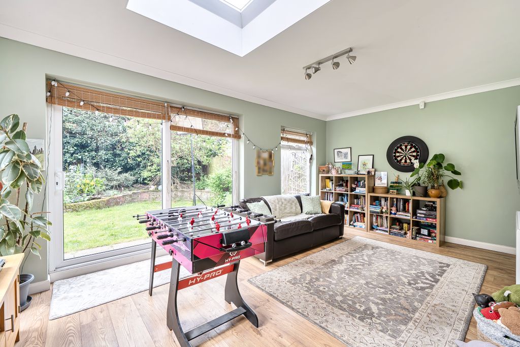 Property photo 3 of 17