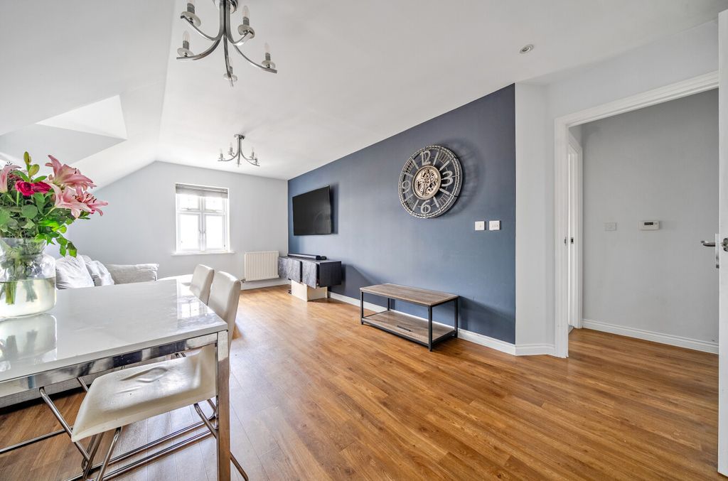 Property photo 2 of 13 1448494-13-69E116...