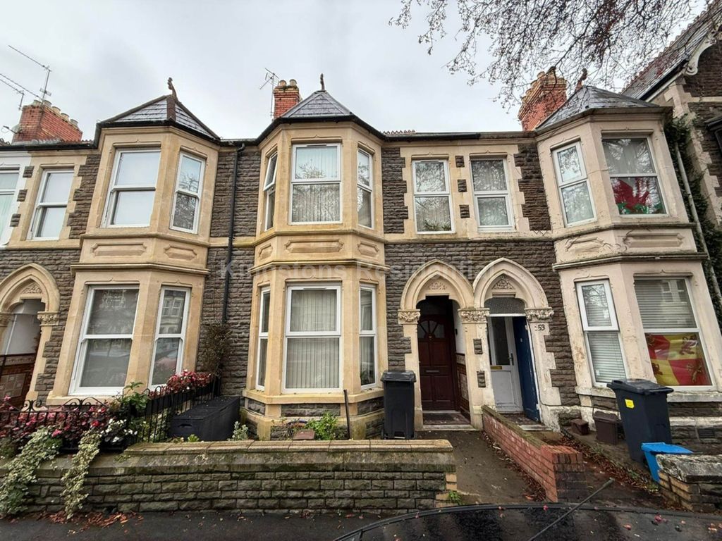 Property photo 2 of 11