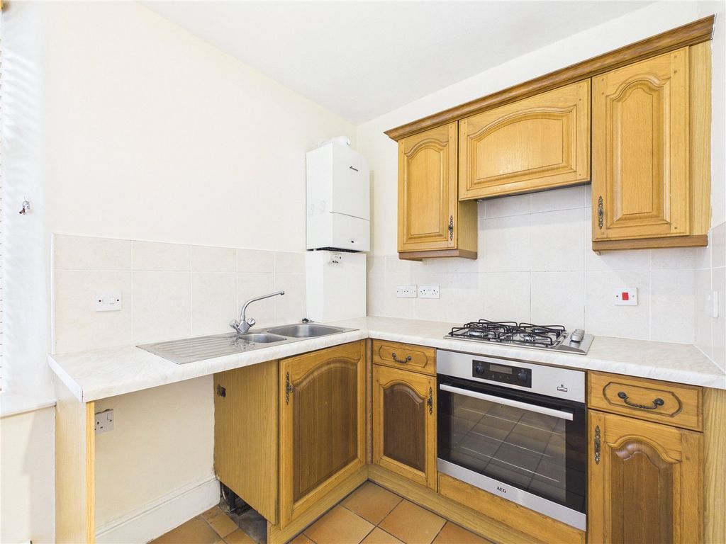 Property photo 2 of 7 Picture No. 13