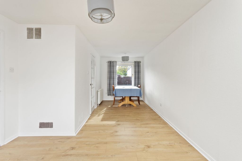 Property photo 3 of 20 Lounge / Dining Room