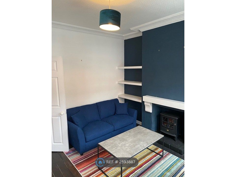 Property photo 2 of 30
