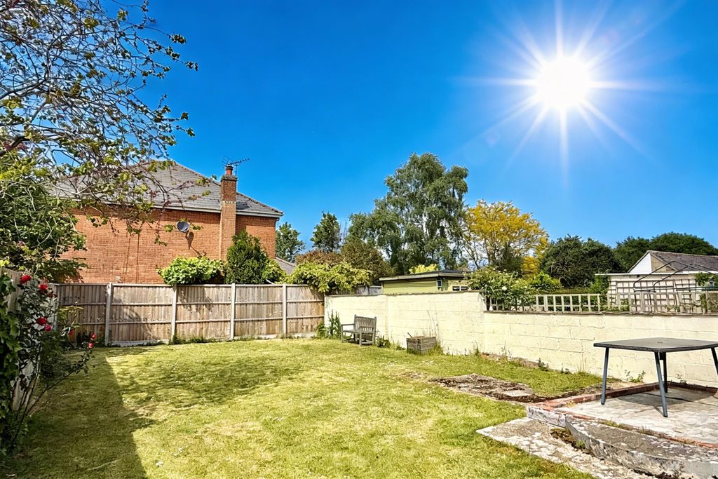 Property photo 3 of 15 Gallery
