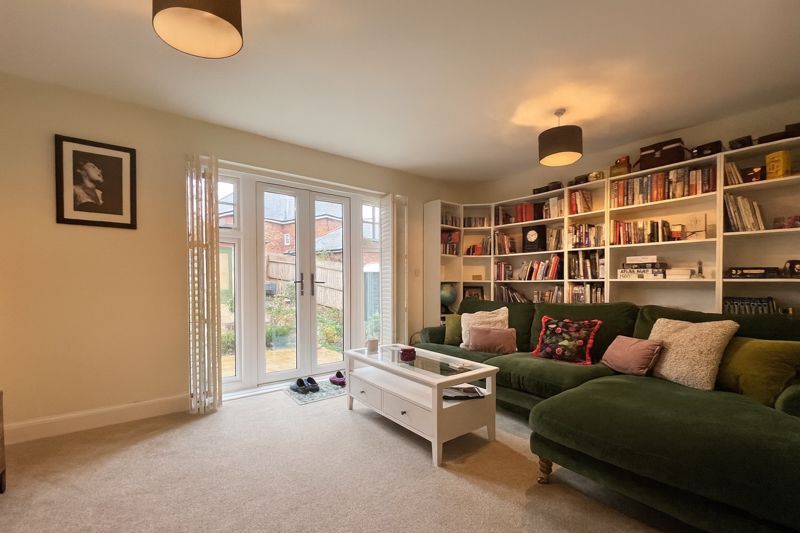 Property photo 3 of 12 Photo 5