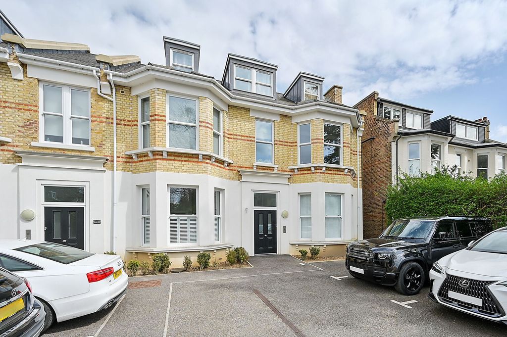 Property photo 2 of 14