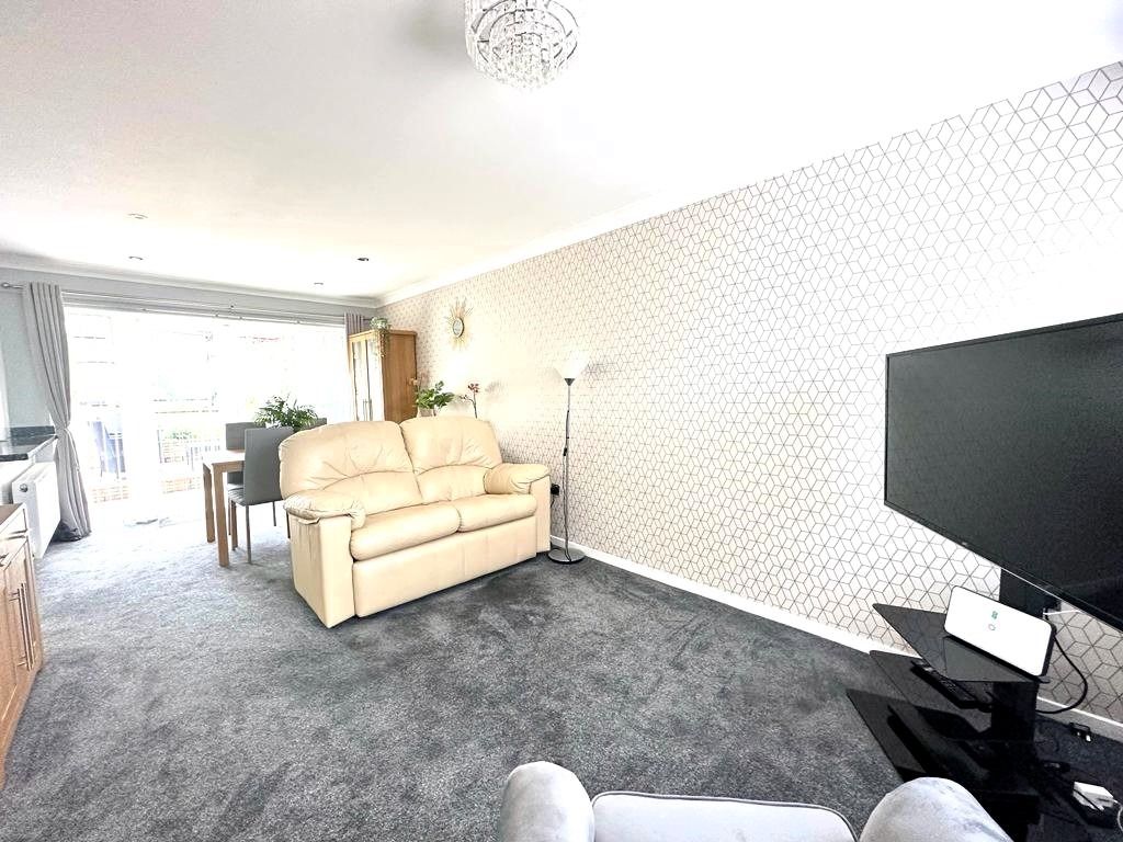 Property photo 3 of 14 2599346