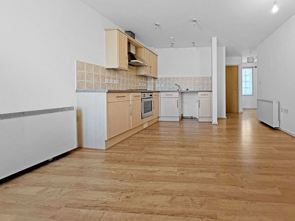 Property photo 3 of 8