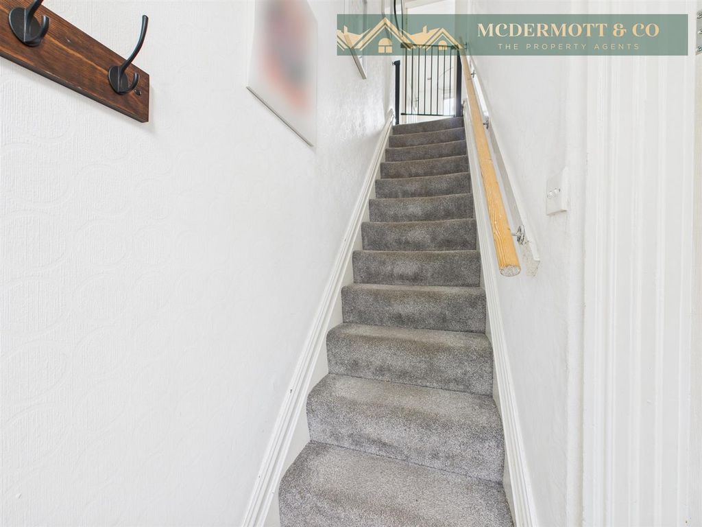 Property photo 3 of 14 Stairs