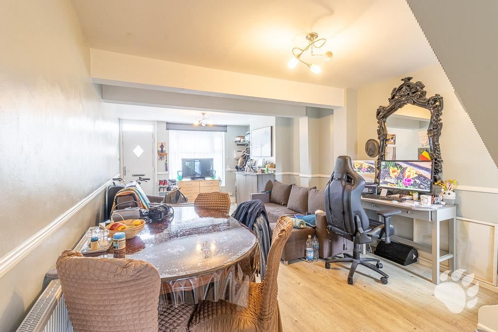 Property photo 3 of 13 Lounge/Diner