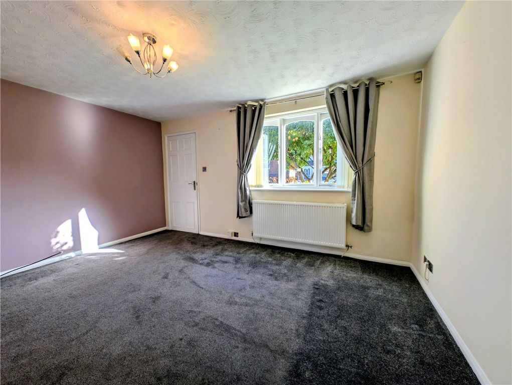 Property photo 3 of 10 Pbox-Img.Jpg