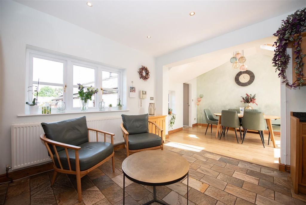 Additional image 9 of 7 bed detached house for saleMain Street, Nottingham NG2