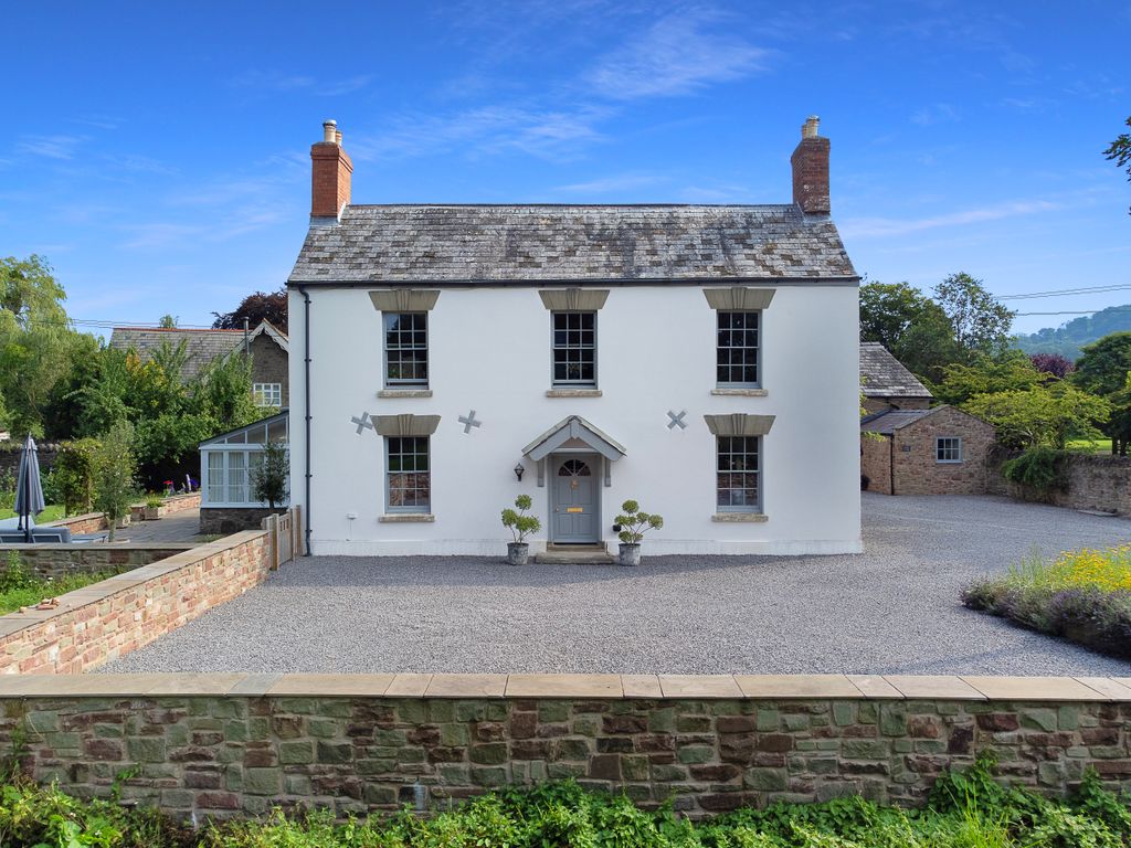 Property photo 1 of 38 Flaxley House Exterior-19