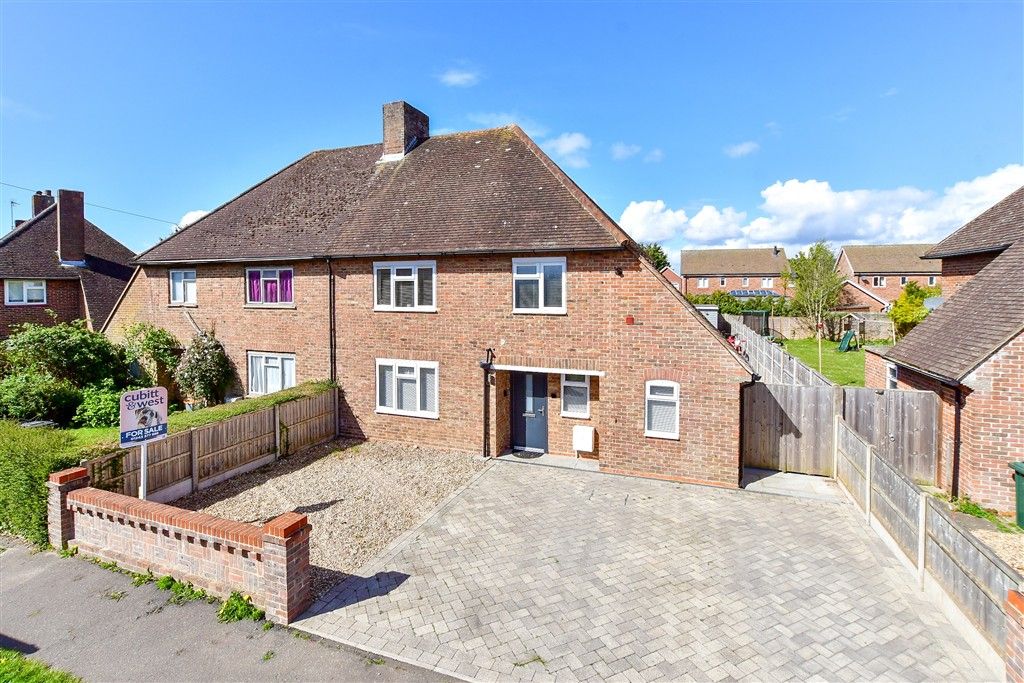 Property photo 1 of 13 External (Web) 1