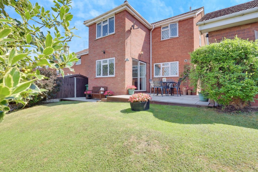 Property photo 2 of 21