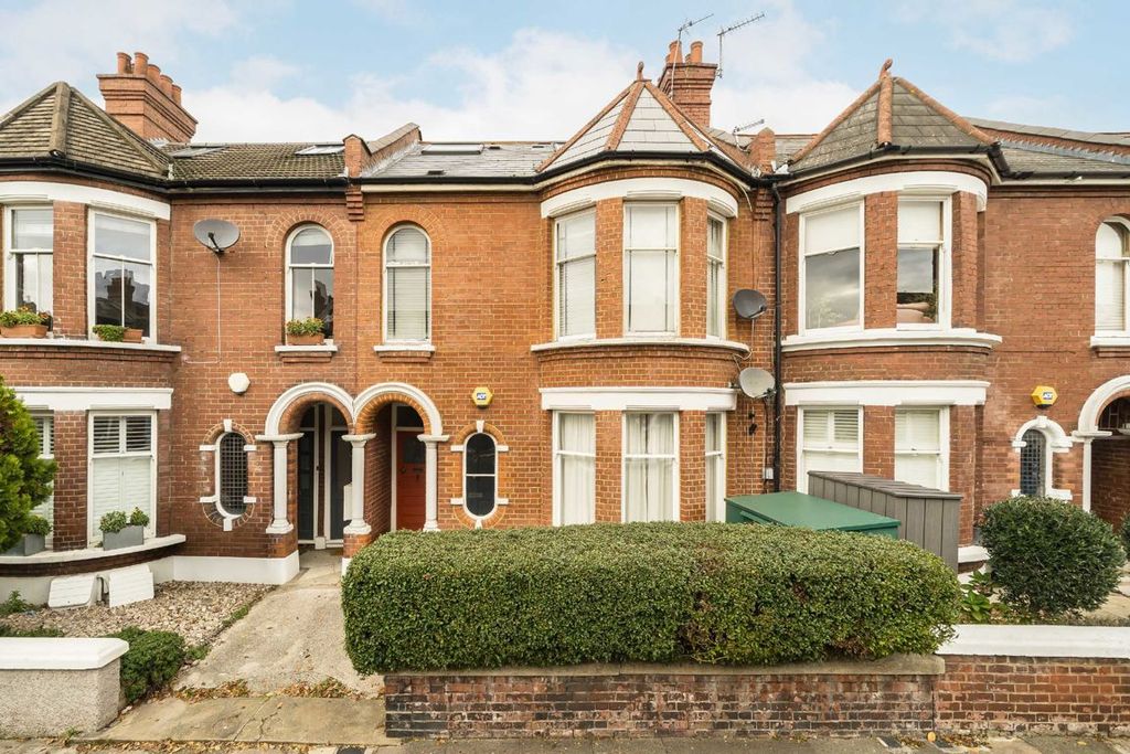 Property photo 1 of 6