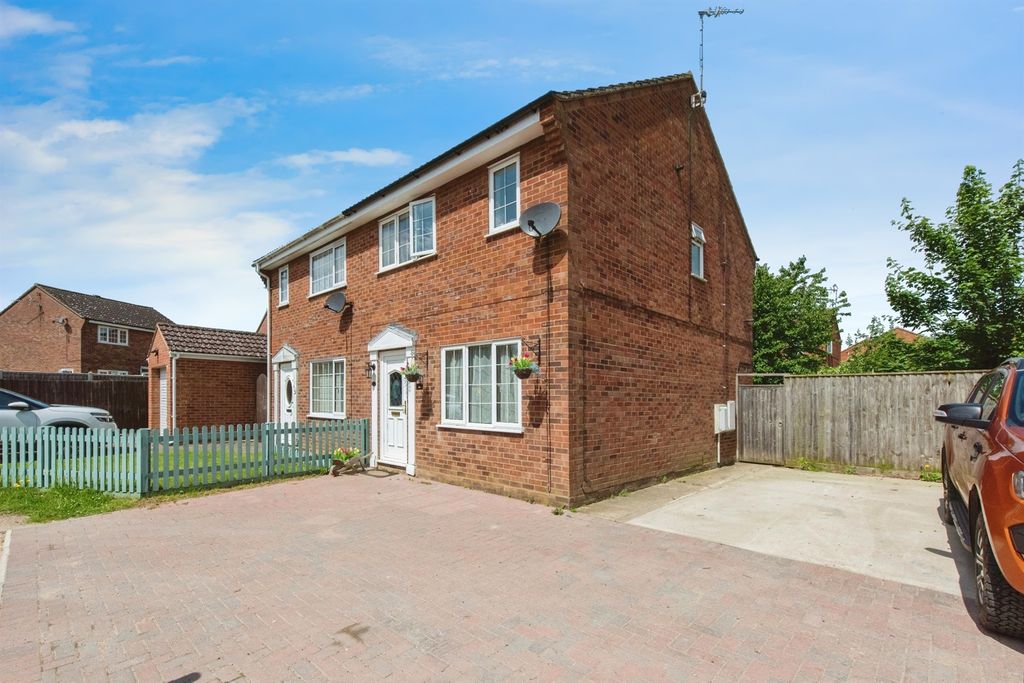 Property photo 1 of 16
