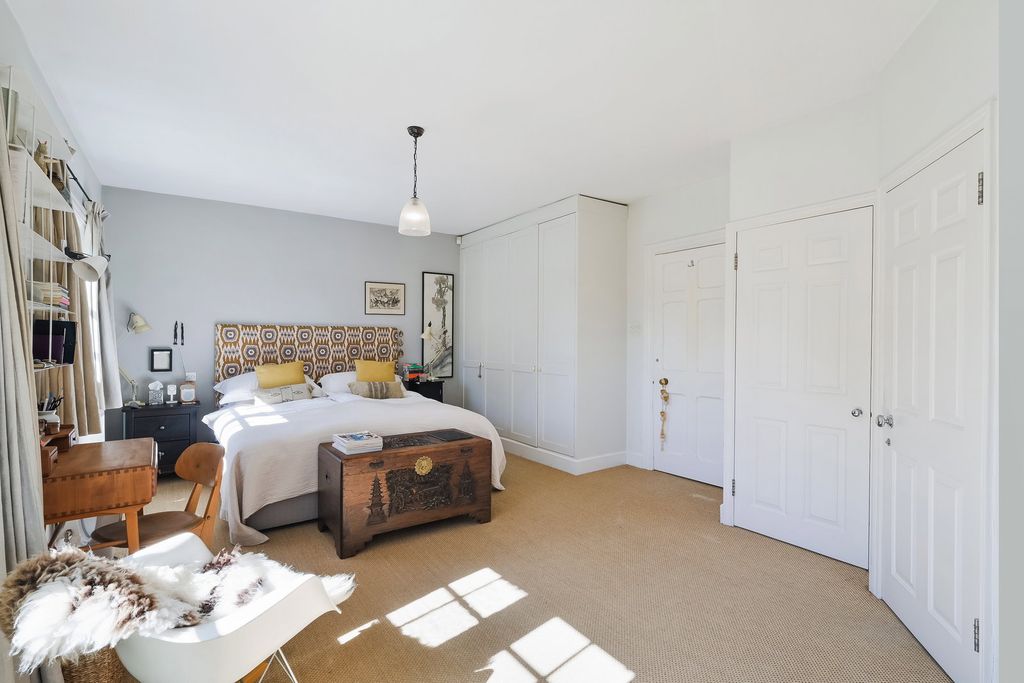 Additional image 15 of 5 bed semi-detached house for saleBluehouse Lane, Oxted RH8