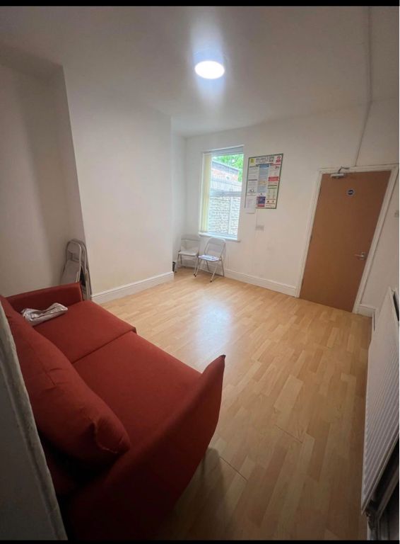 Property photo 3 of 5