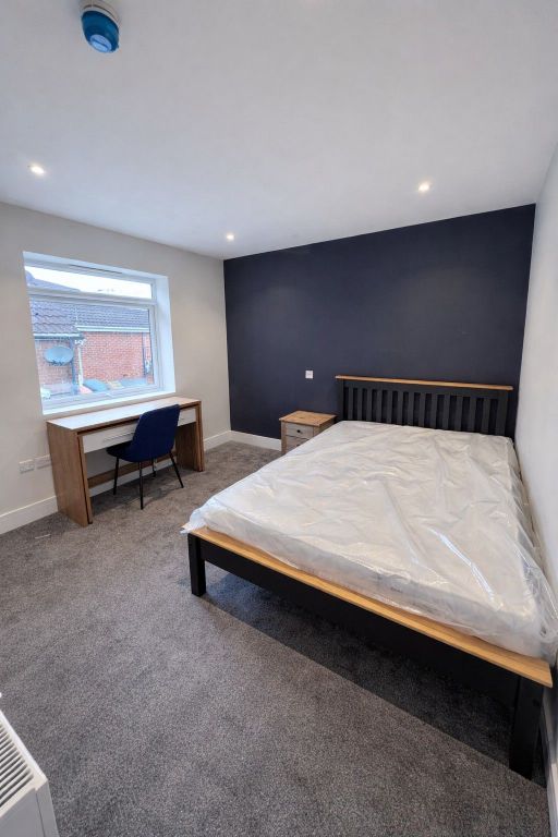 Property photo 2 of 5 Photo 3