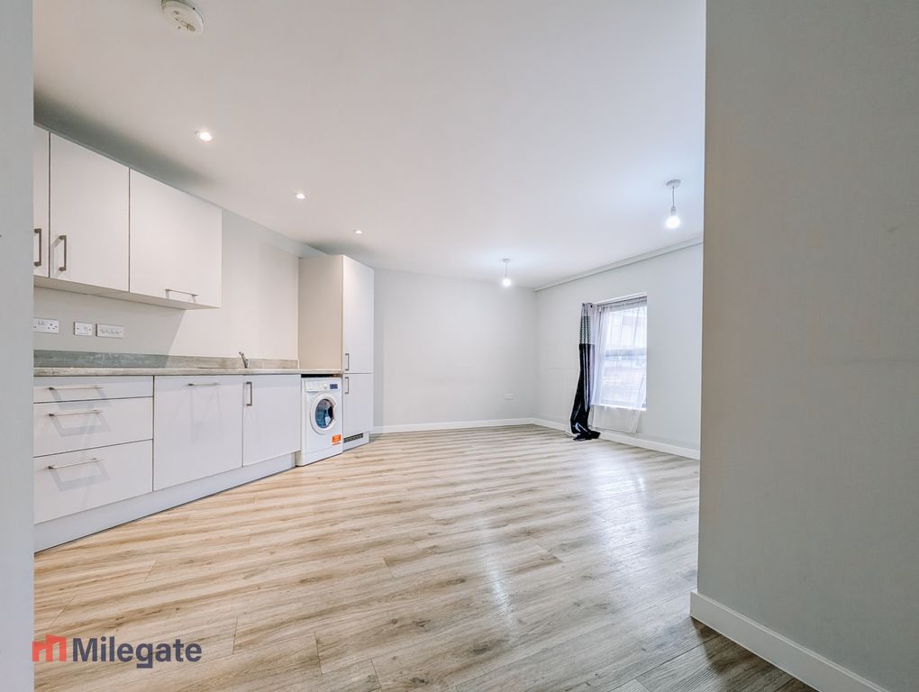 Property photo 2 of 14 Photo 2