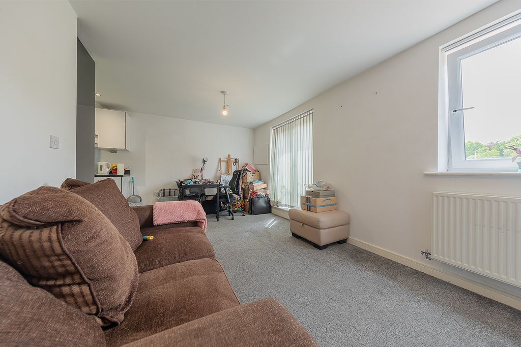 Property photo 3 of 22