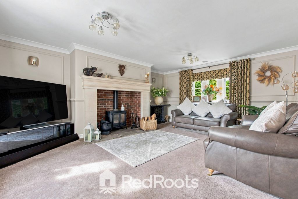 Property photo 2 of 47 5390883