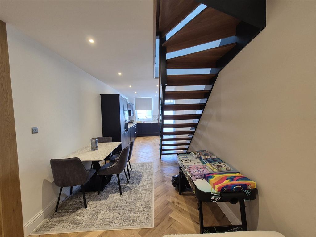 Property photo 3 of 12 Sil12.Jpg