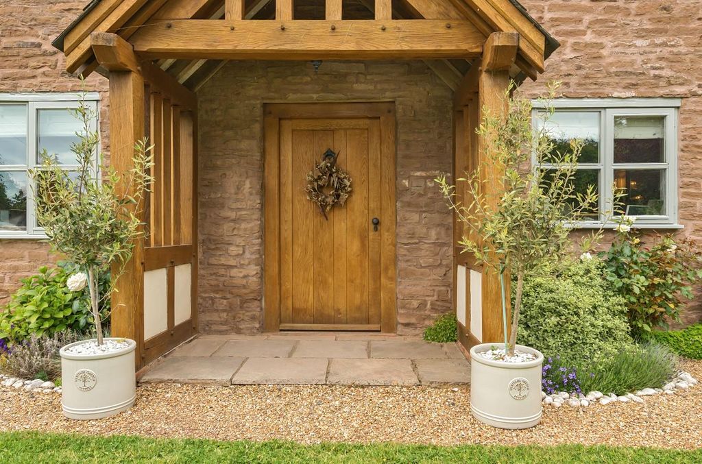 Property photo 2 of 30 990515 (13)