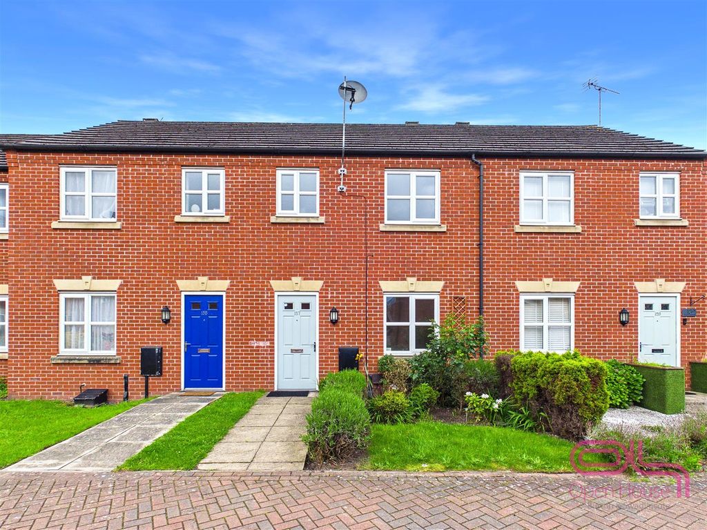 Property photo 3 of 19 Blakeholme Court, Burton Upon Trent (3).Jpg