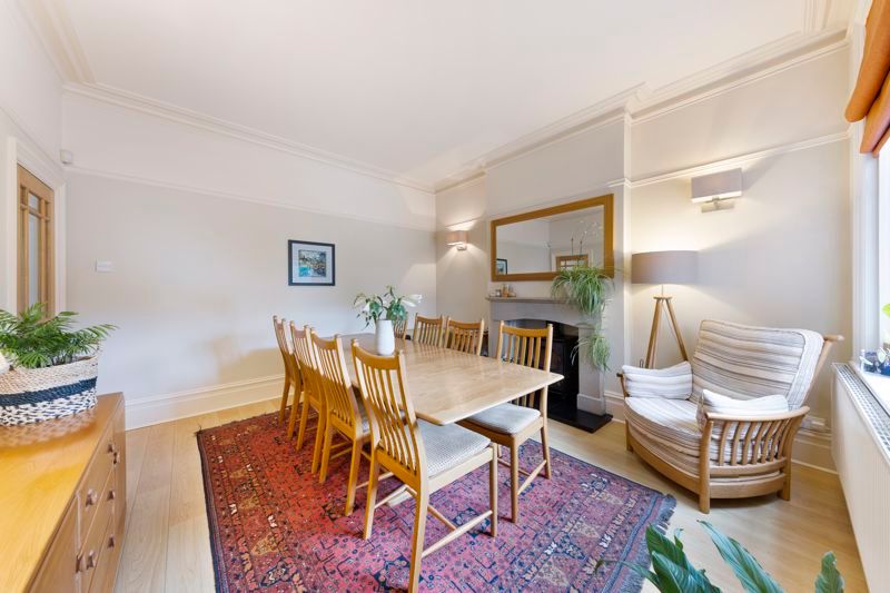 Property photo 3 of 36 Dining-Room