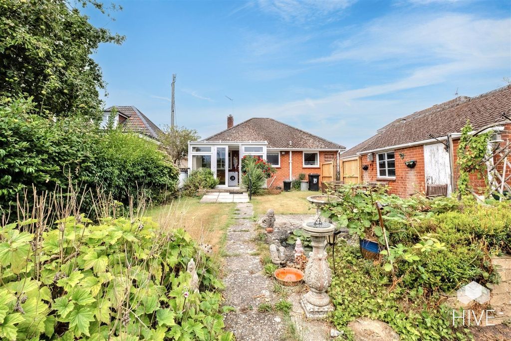 Property photo 3 of 16