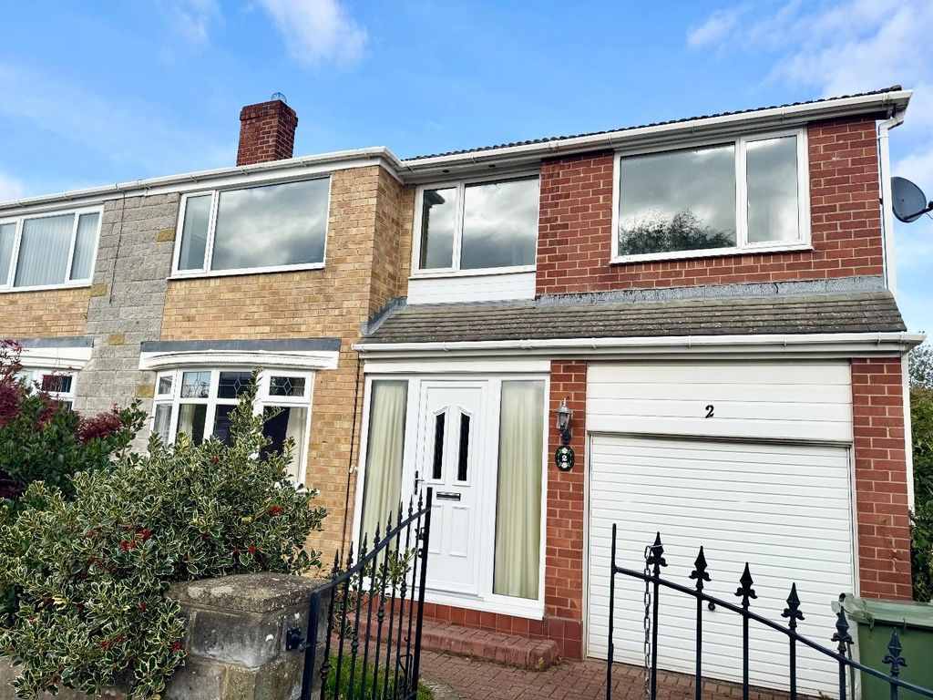 Property photo 1 of 12 External