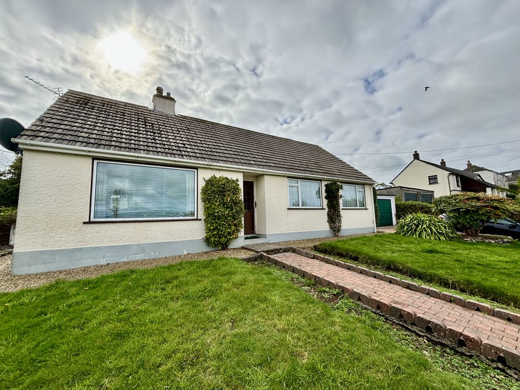 Property photo 1 of 9 3 Bedroom Detached Bungalow For Sale