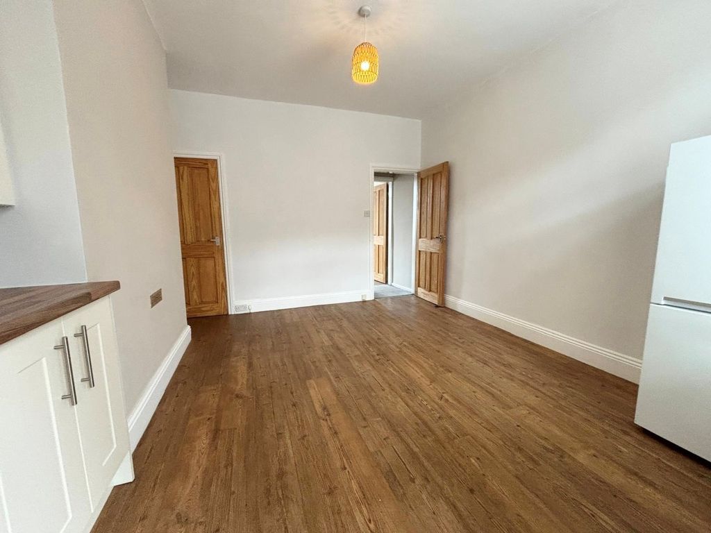 Property photo 3 of 12 Picture No. 06