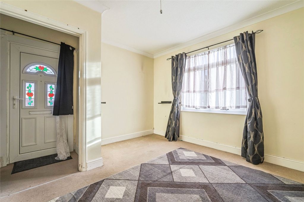 Property photo 1 of 21 Picture No. 13