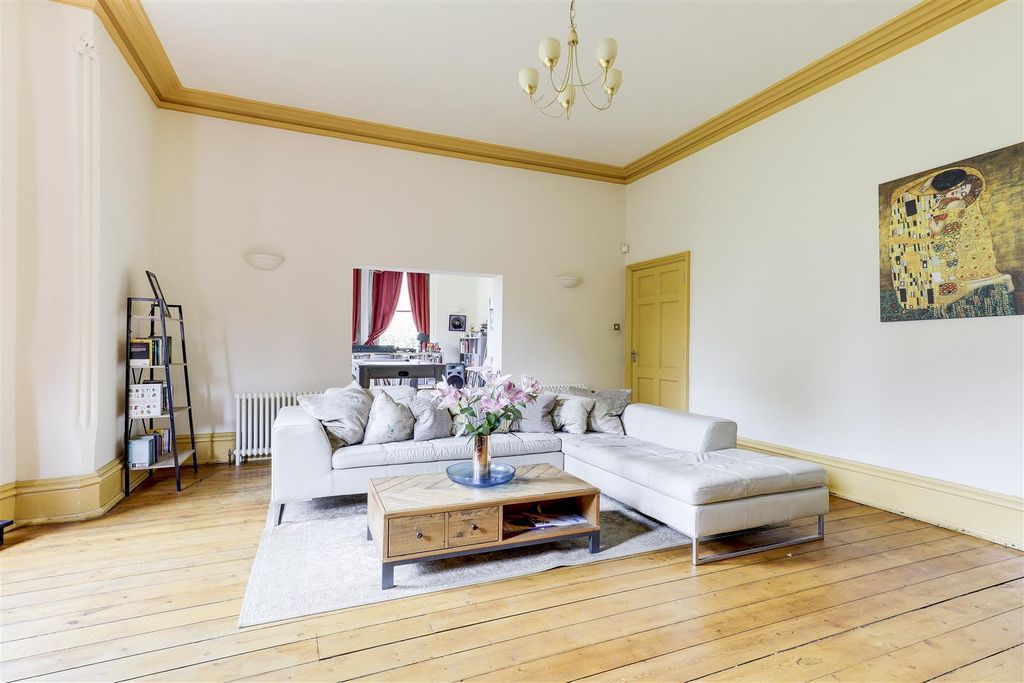 Property photo 3 of 28 156.Jpg