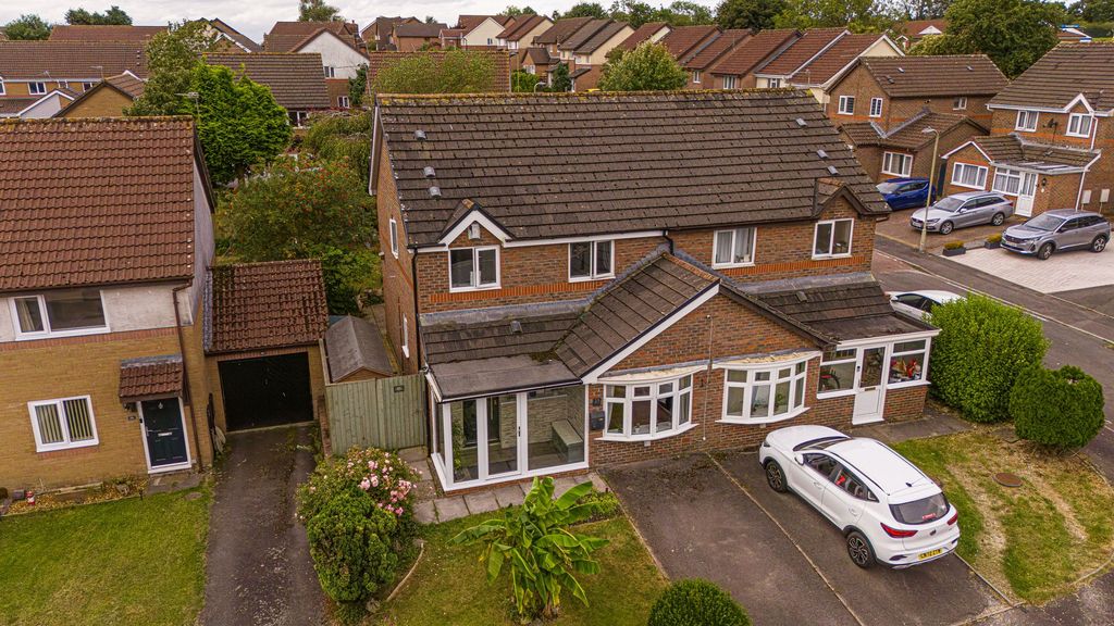 Property photo 1 of 34
