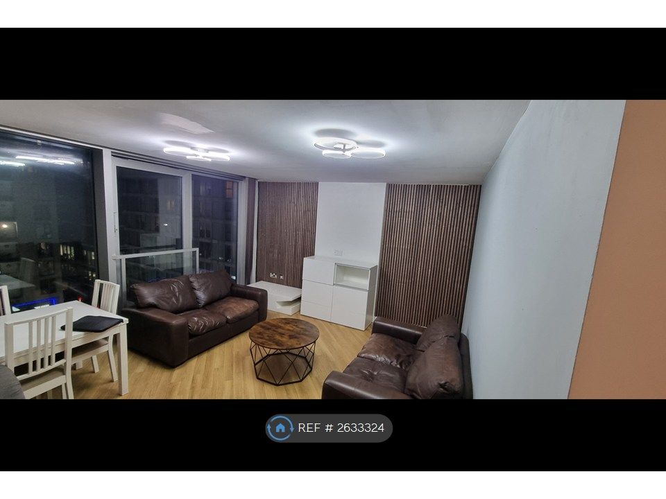 Property photo 2 of 9 Modern Living Space