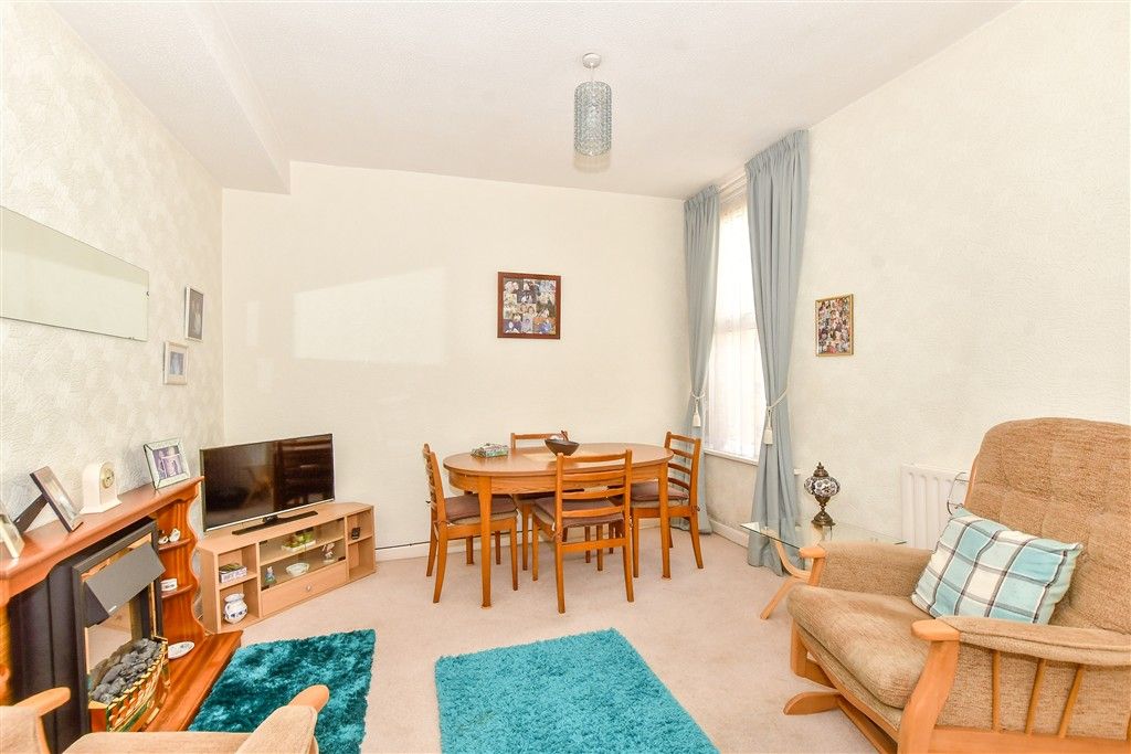 Property photo 2 of 9 Dining Room