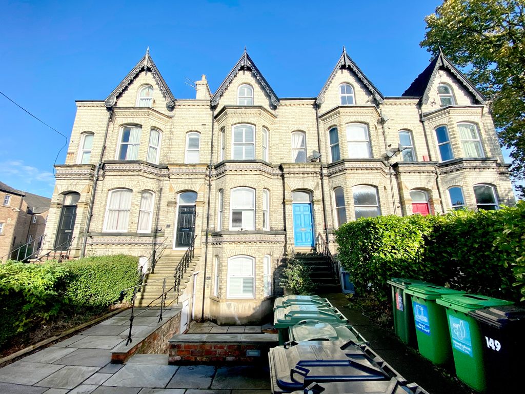 Property photo 1 of 6 External