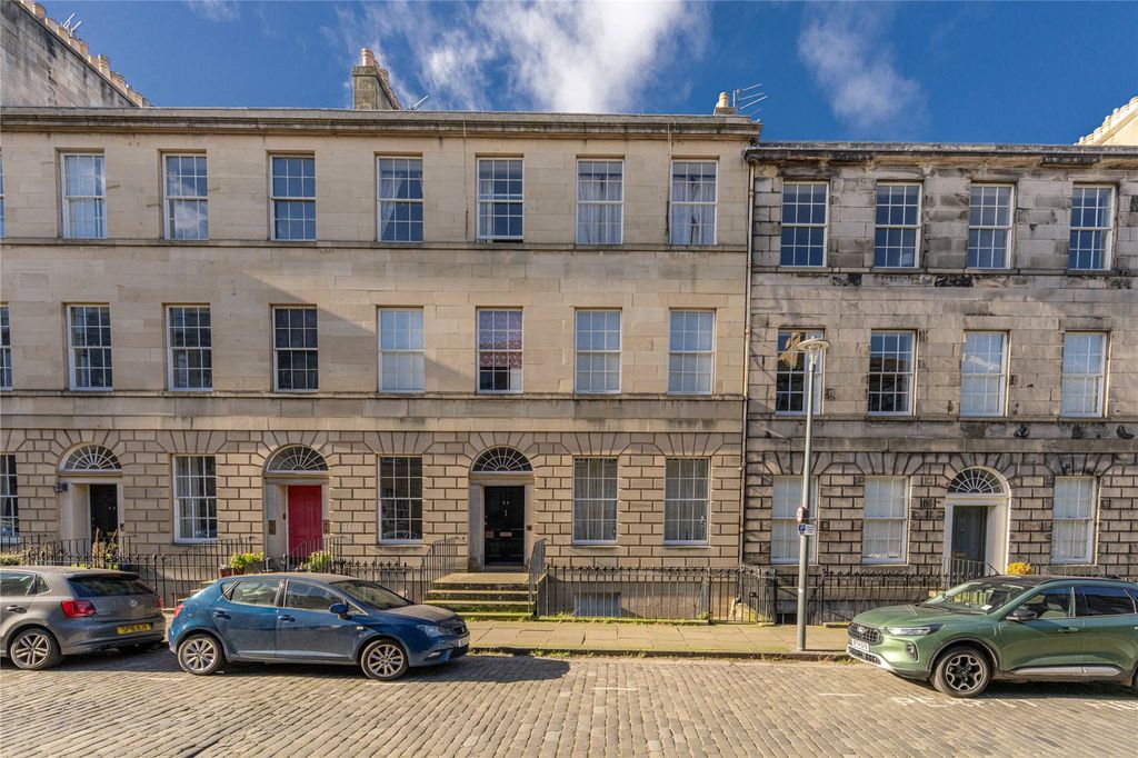 Property photo 1 of 26 Front Aspect