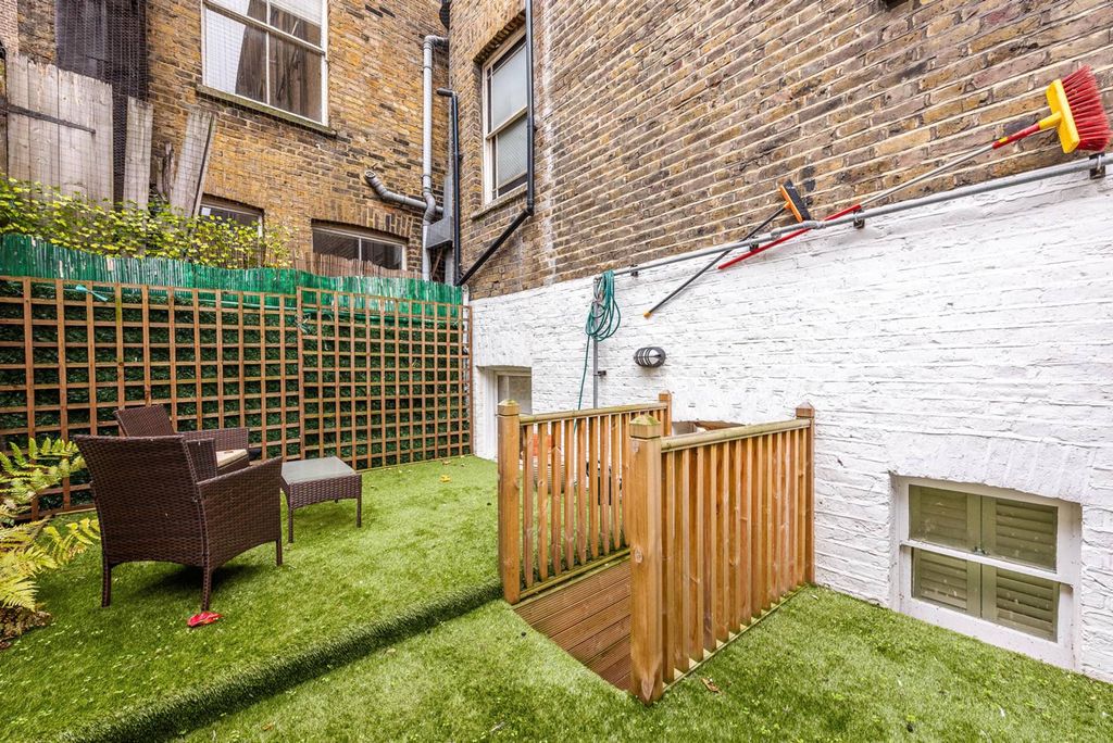 Property photo 3 of 10