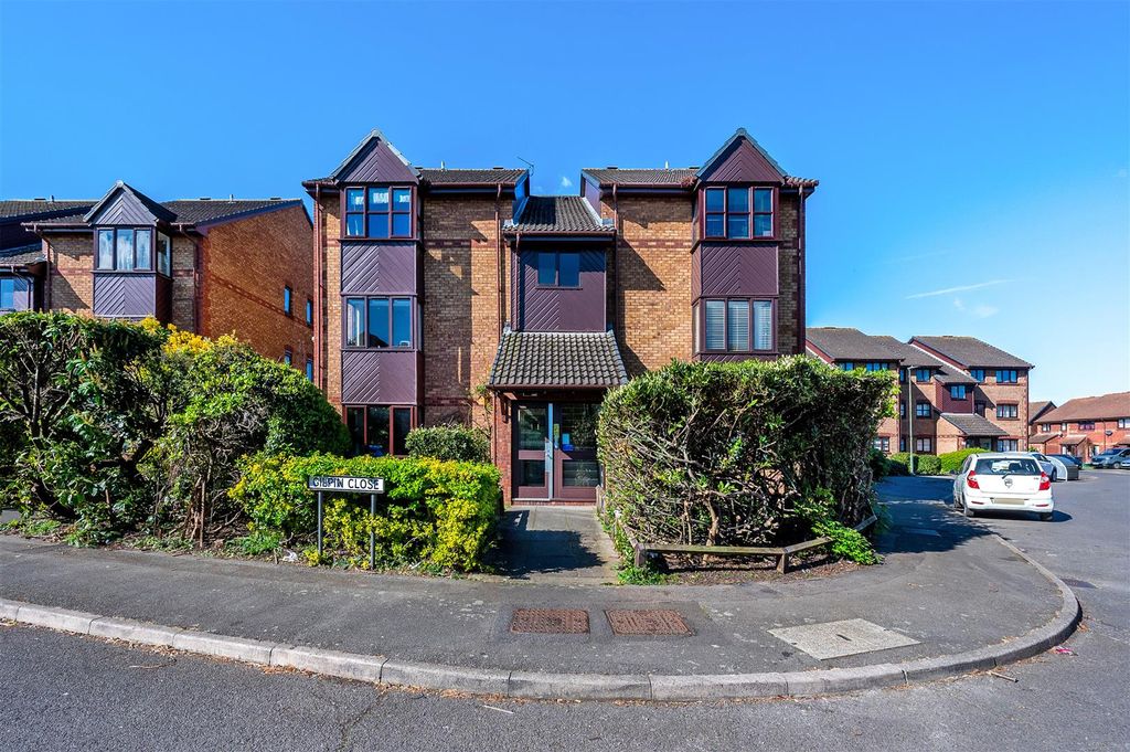 Property photo 1 of 8