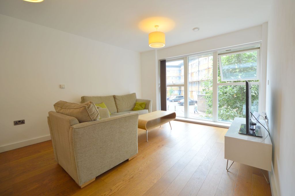 Property photo 2 of 6