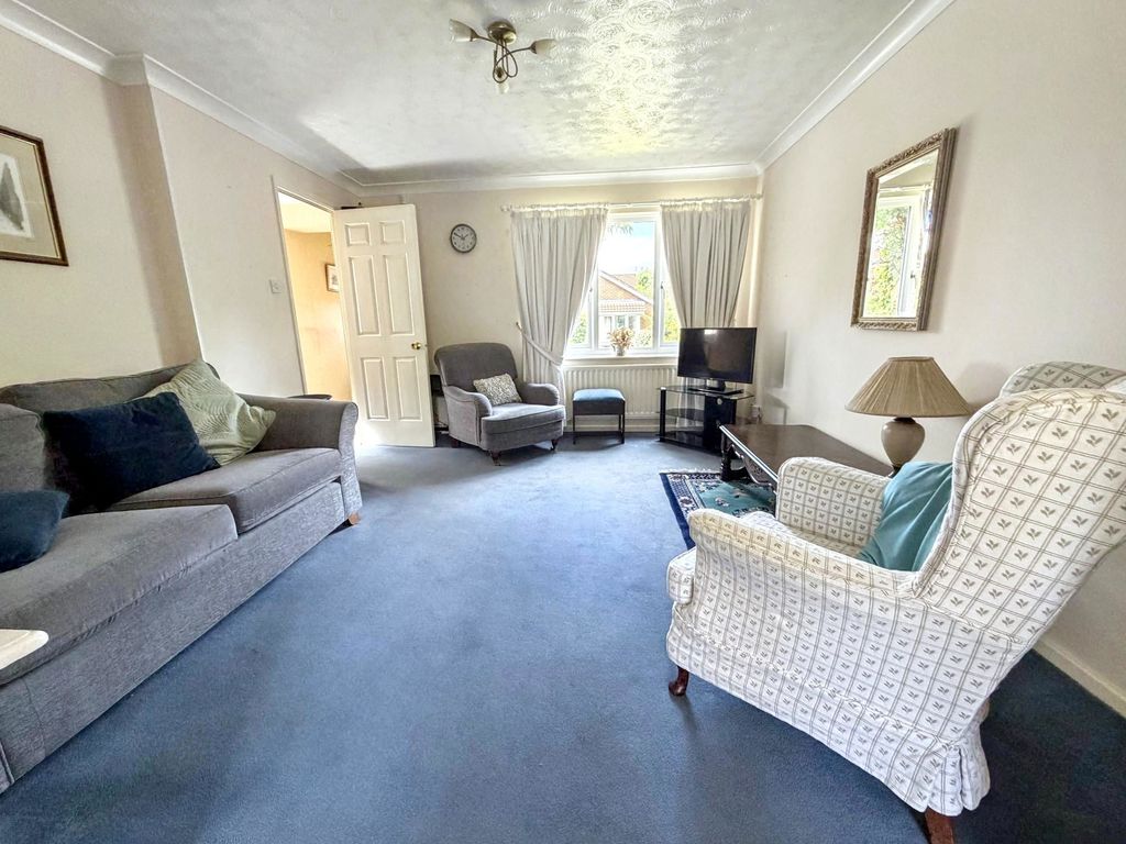 Property photo 2 of 15