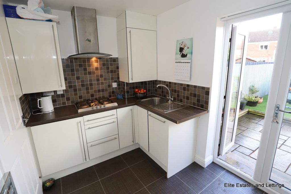 Property photo 3 of 16 03-Img_0948