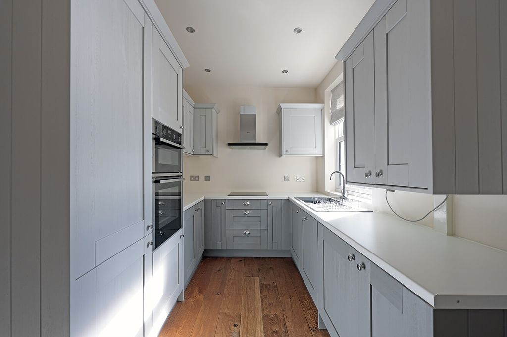 Property photo 2 of 12 4013268