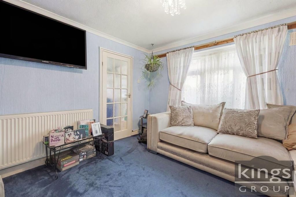 Property photo 3 of 22 9_Img_3923.Jpg