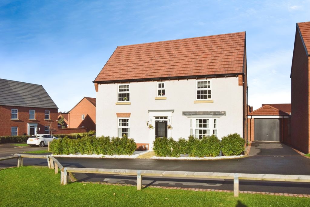 Property photo 1 of 17 Front