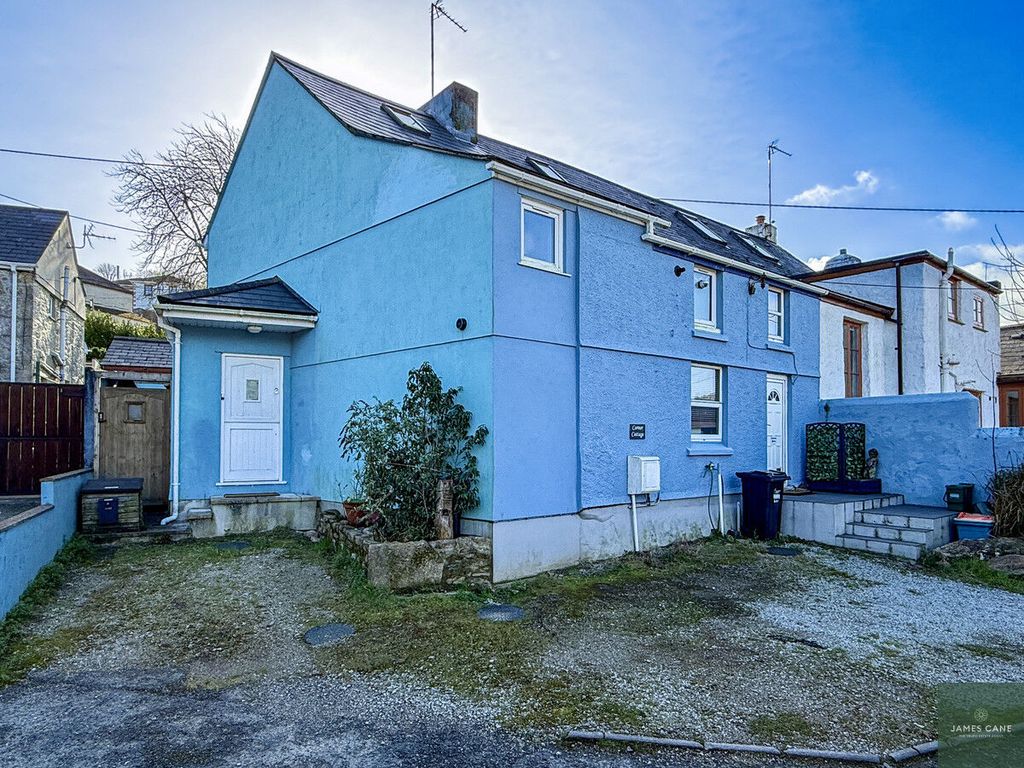 Property photo 2 of 16